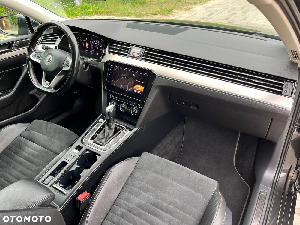 Volkswagen Passat 2.0 TDI SCR DSG Highline - 28