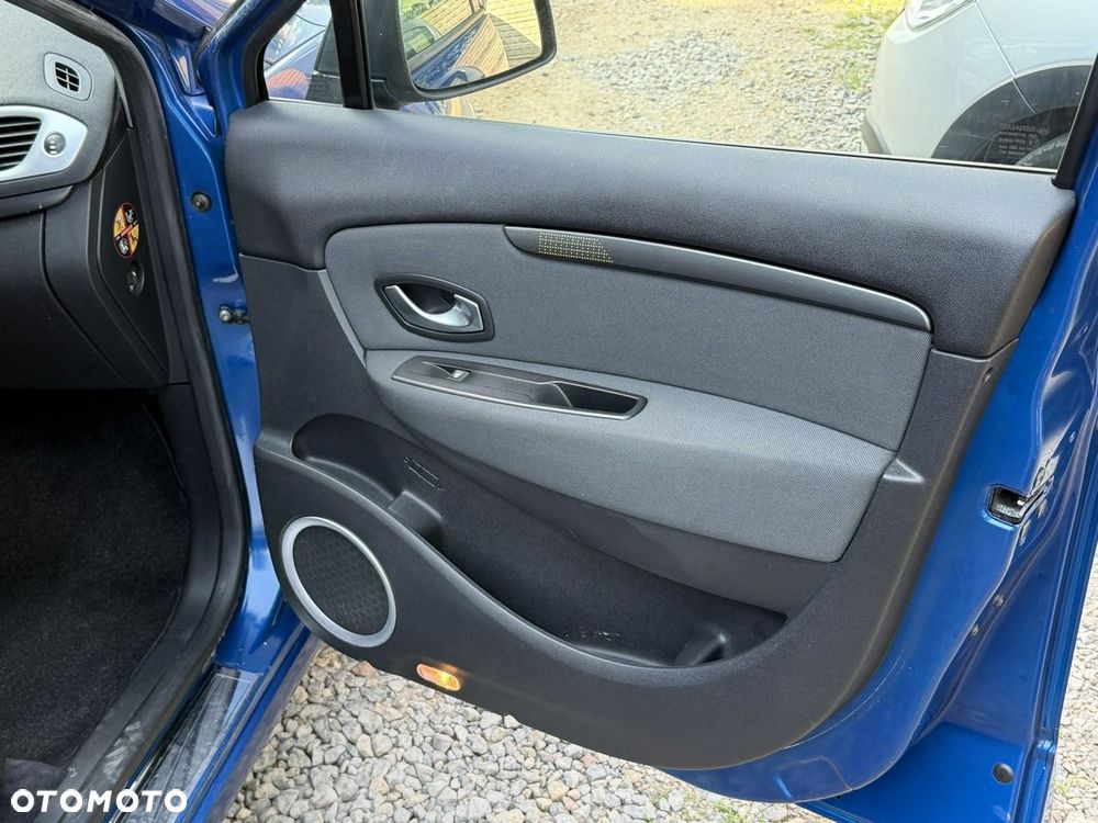 Renault Scenic - 20
