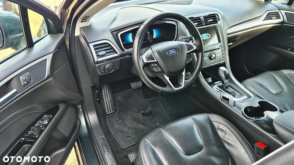 Ford Mondeo 2.0 Hybrid Titanium - 30