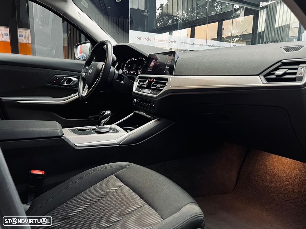 BMW 330 e Corporate Edition Auto - 22
