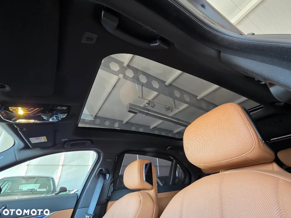 BMW Seria 7 - 18