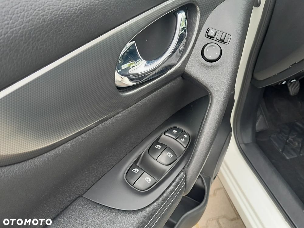 Nissan Qashqai 1.3 DIG-T N-Connecta - 9