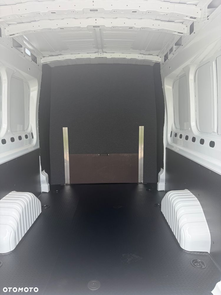 Maxus Maxus Dilever 9 Brygadowka 7 OSÓB OD REKI - 24