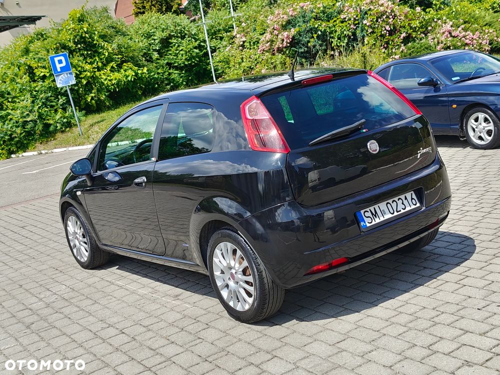 Fiat Grande Punto 1.4 8V Racing - 16