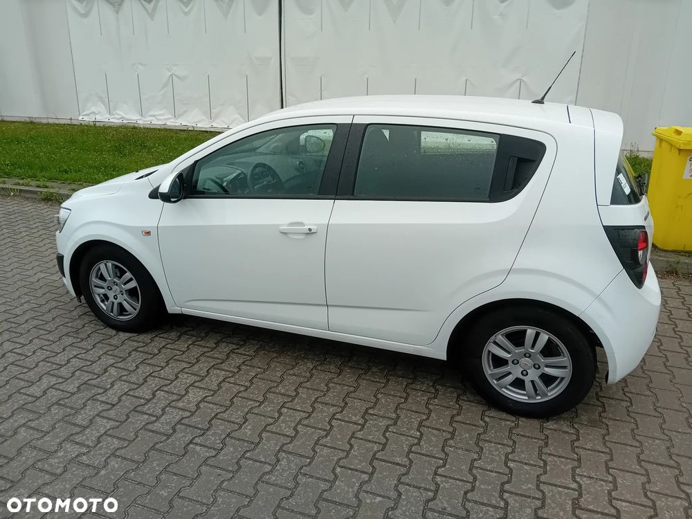 Chevrolet Aveo 1.2 LT+ - 11