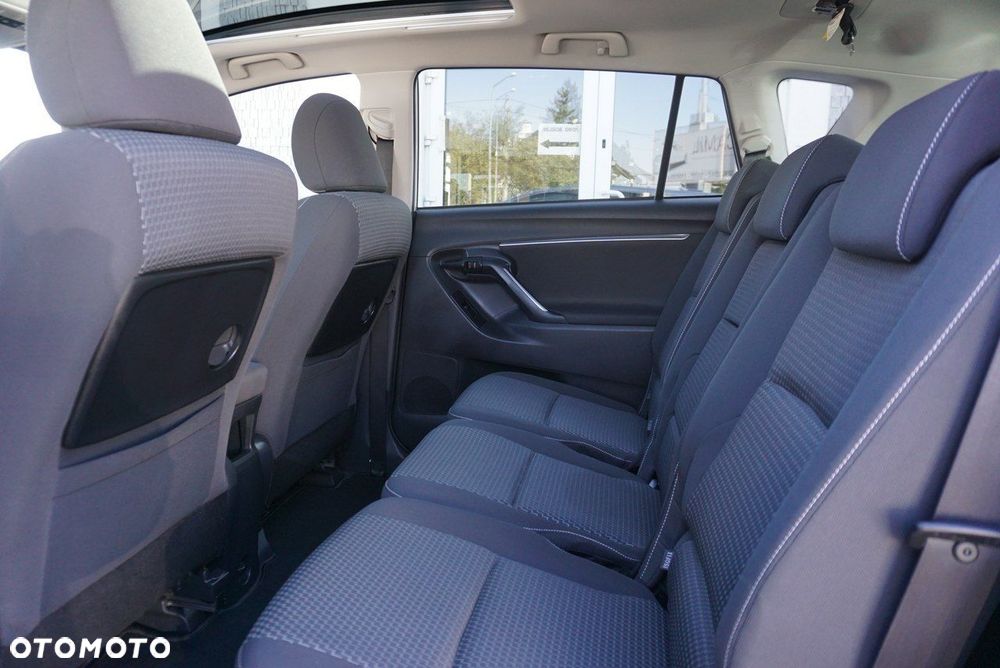 Toyota Verso - 10