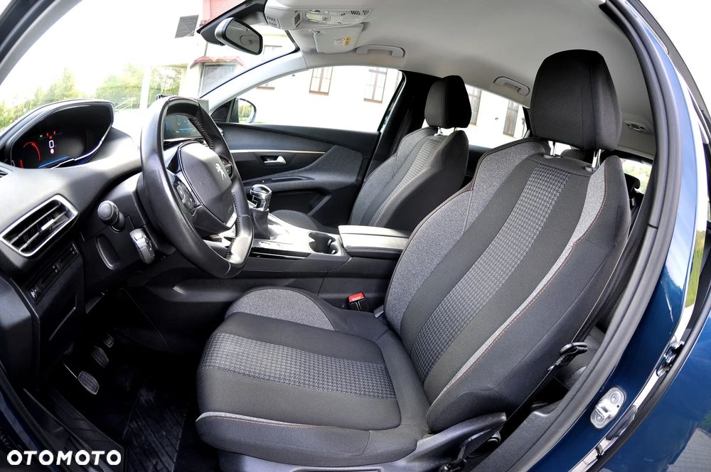 Peugeot 3008 BlueHDi 130 Stop & Start Allure Business-Paket - 23