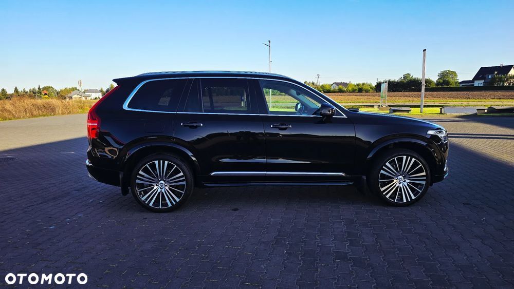 Volvo XC 90 - 9