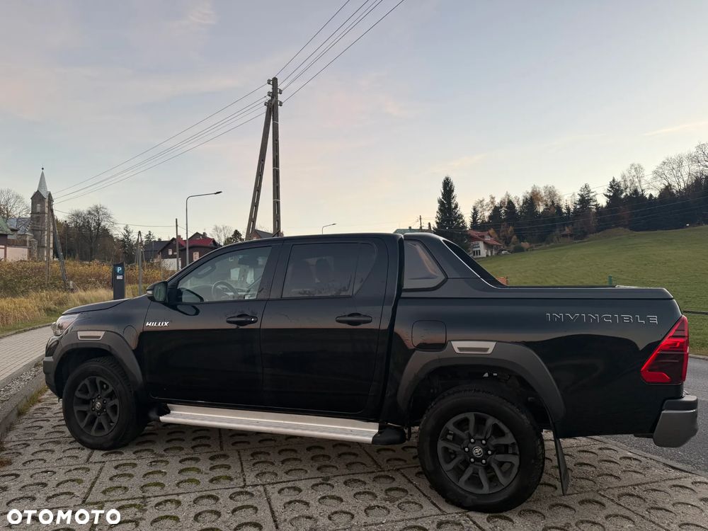 Toyota Hilux 2.8 D-4D Double Cab Invincible 4x4 - 3