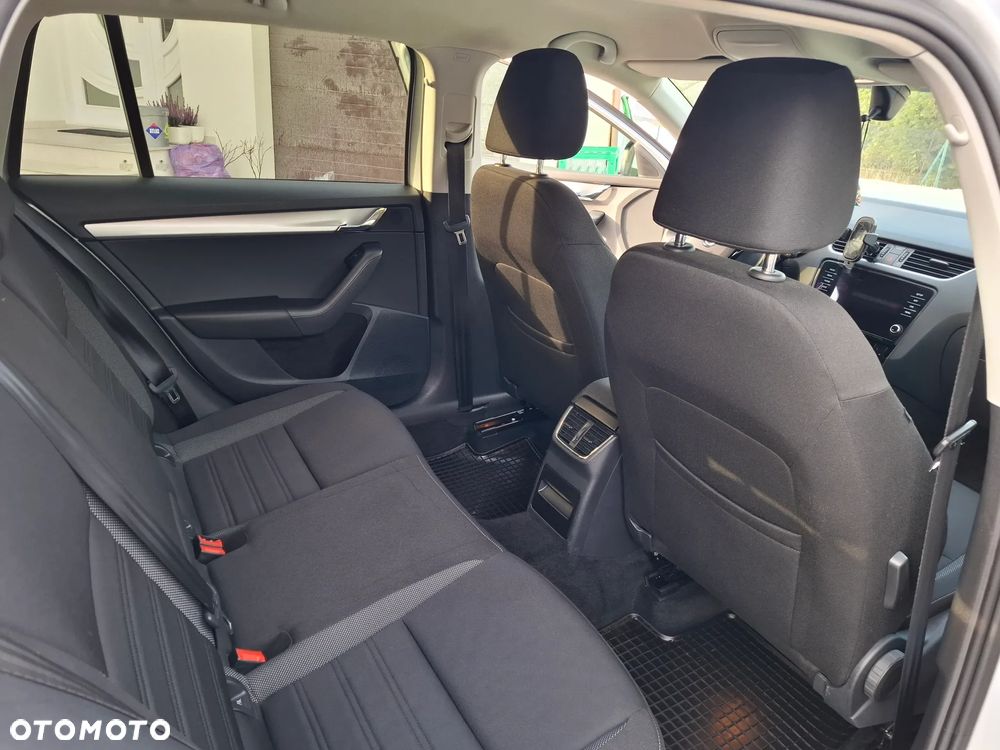 Skoda Octavia 1.6 TDI SCR Ambition - 8