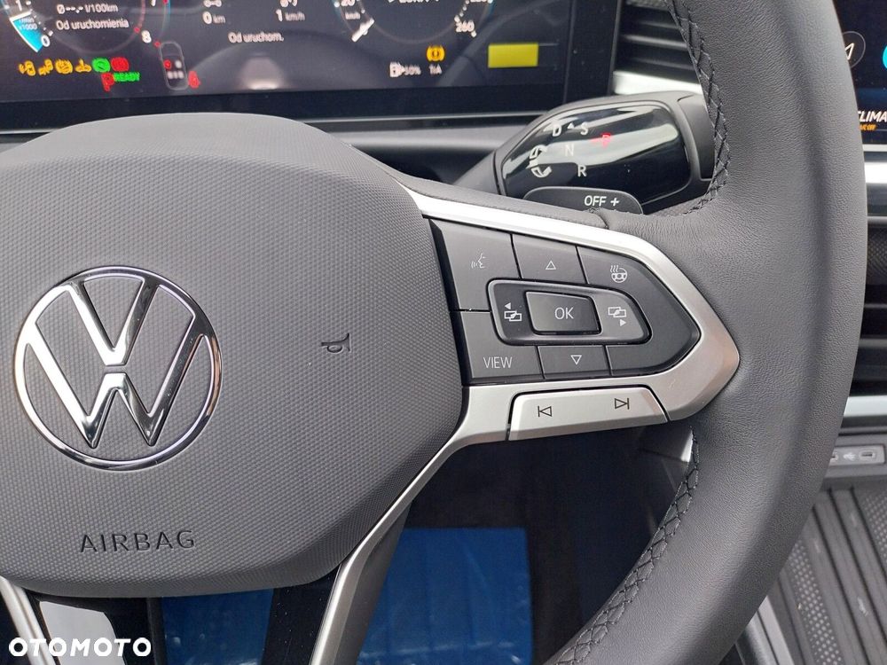 Volkswagen T-Roc - 9