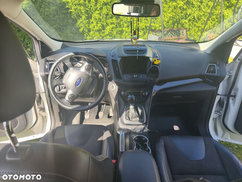 Ford Kuga - 6