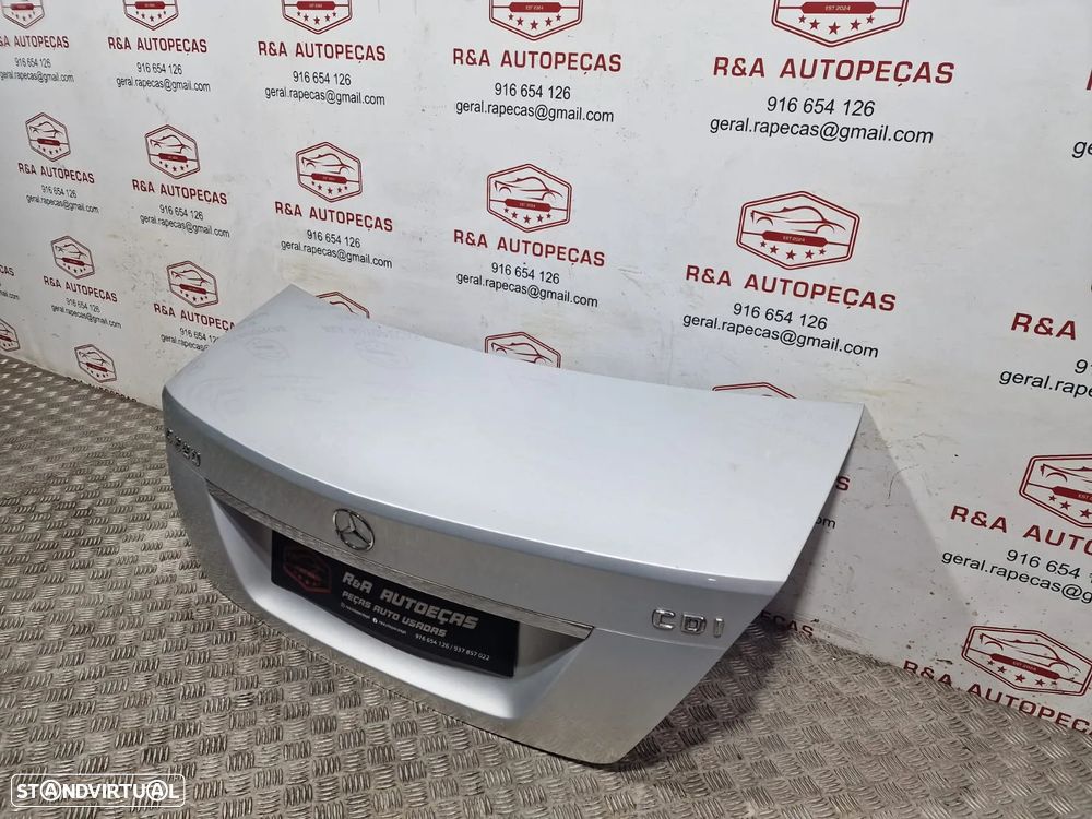 Tampa de Mala Mercedes W204 Sedan Original - 4