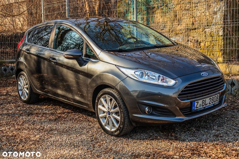 Ford Fiesta 1.0 EcoBoost STart-Stop Titanium - 4