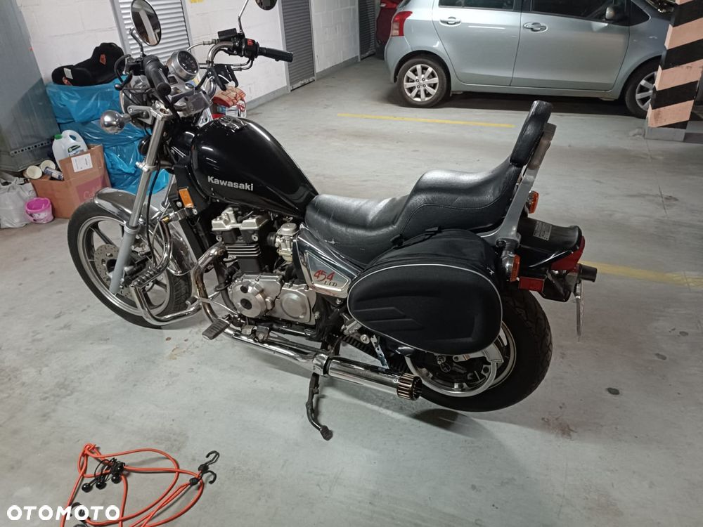 Kawasaki LTD - 15