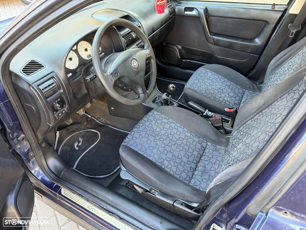 Opel Astra 1.4 Sport - 10