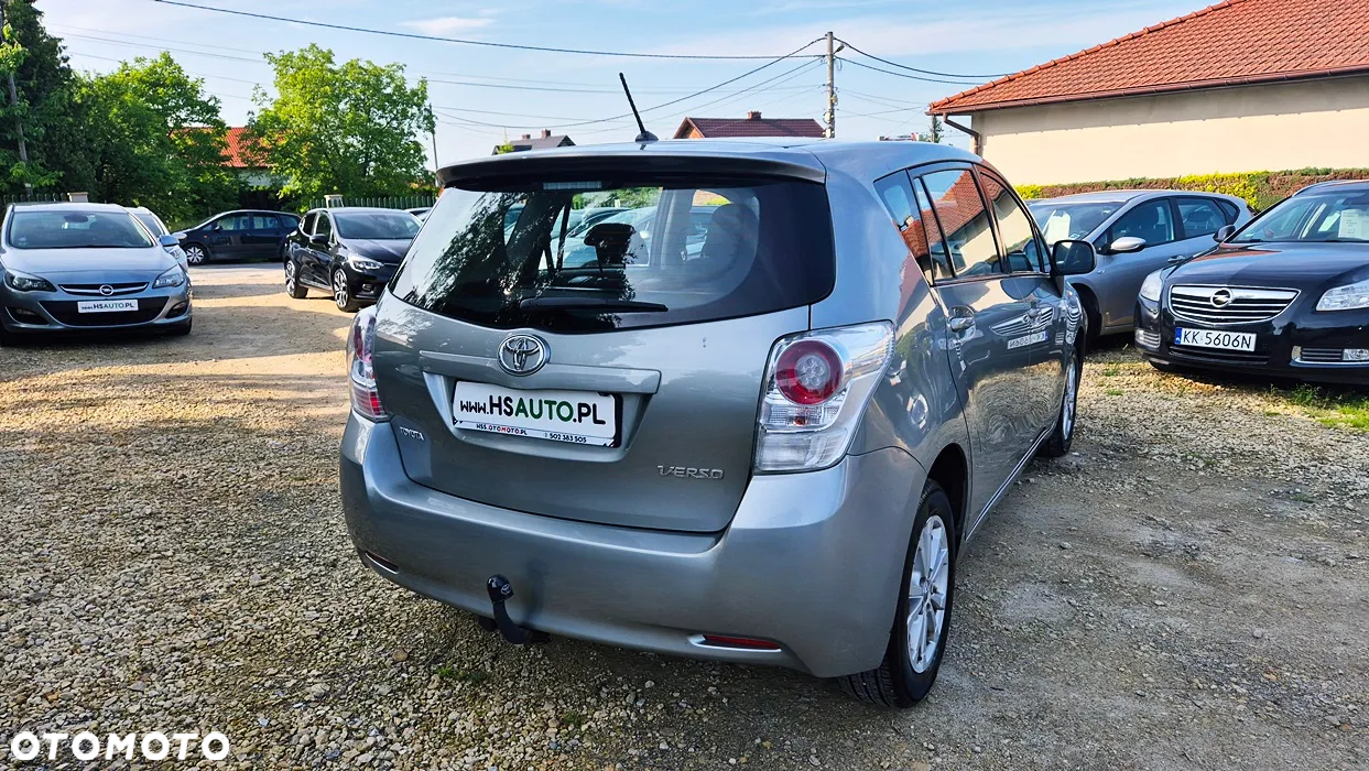Toyota Verso 1.8 Executive - 17