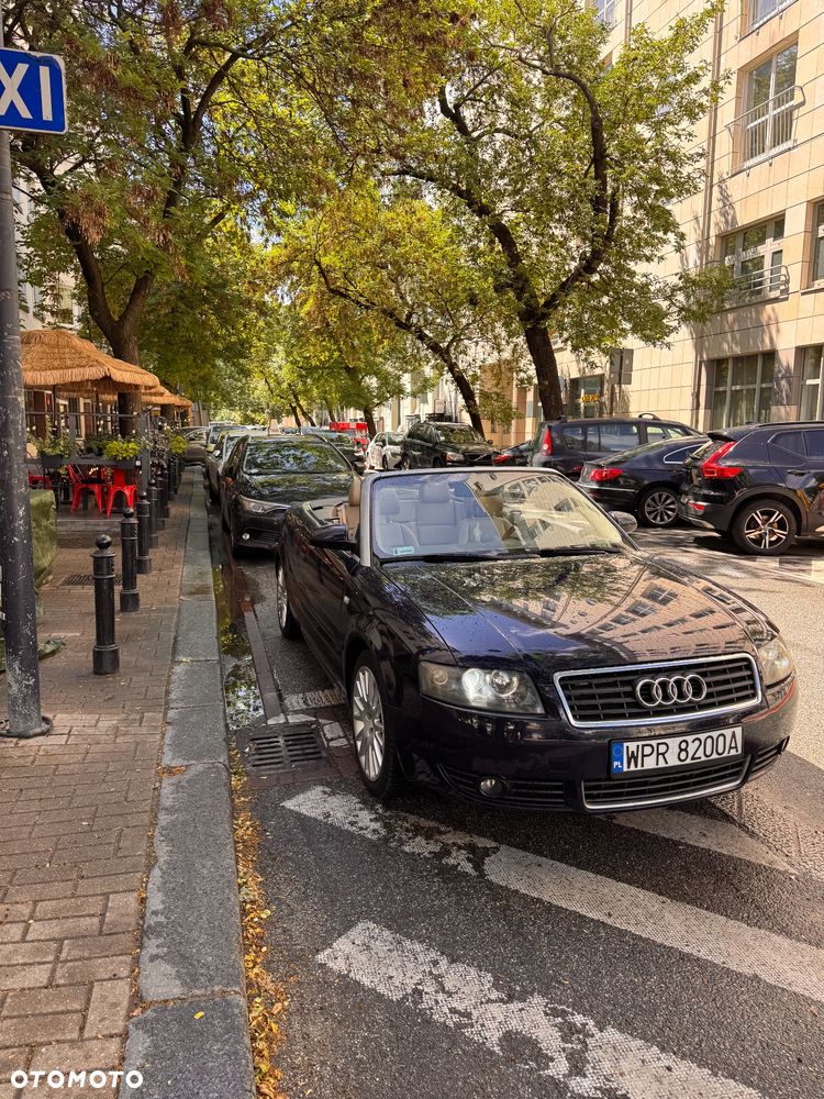 Audi A4 Cabrio 2.4 - 11