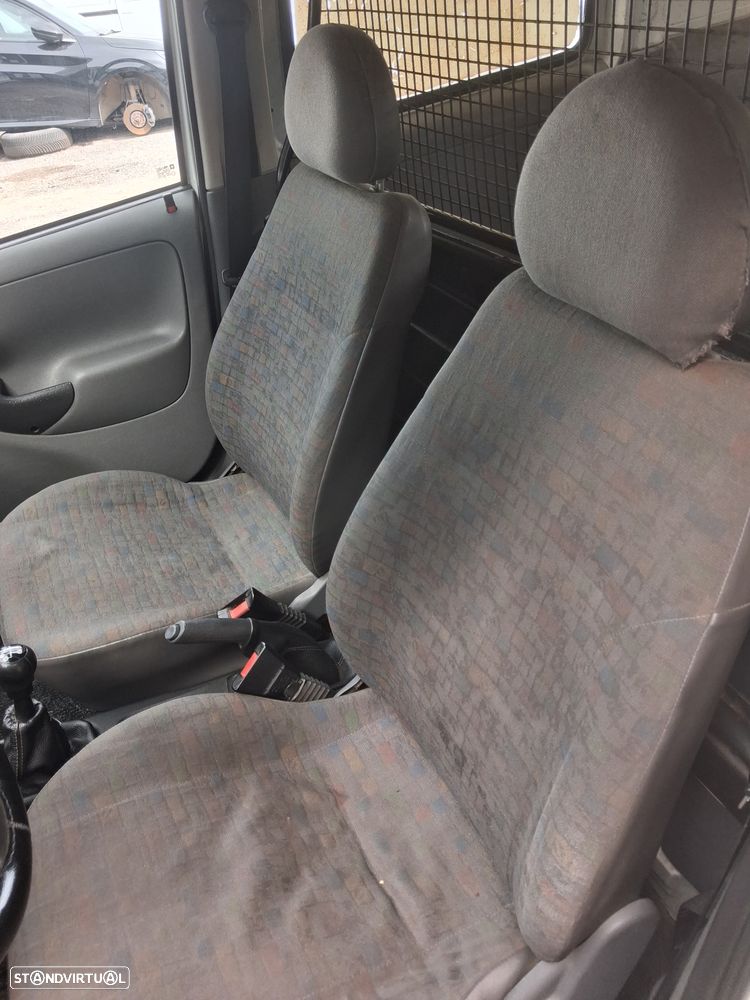 Opel Combo Tour 1.7 DTi - 9