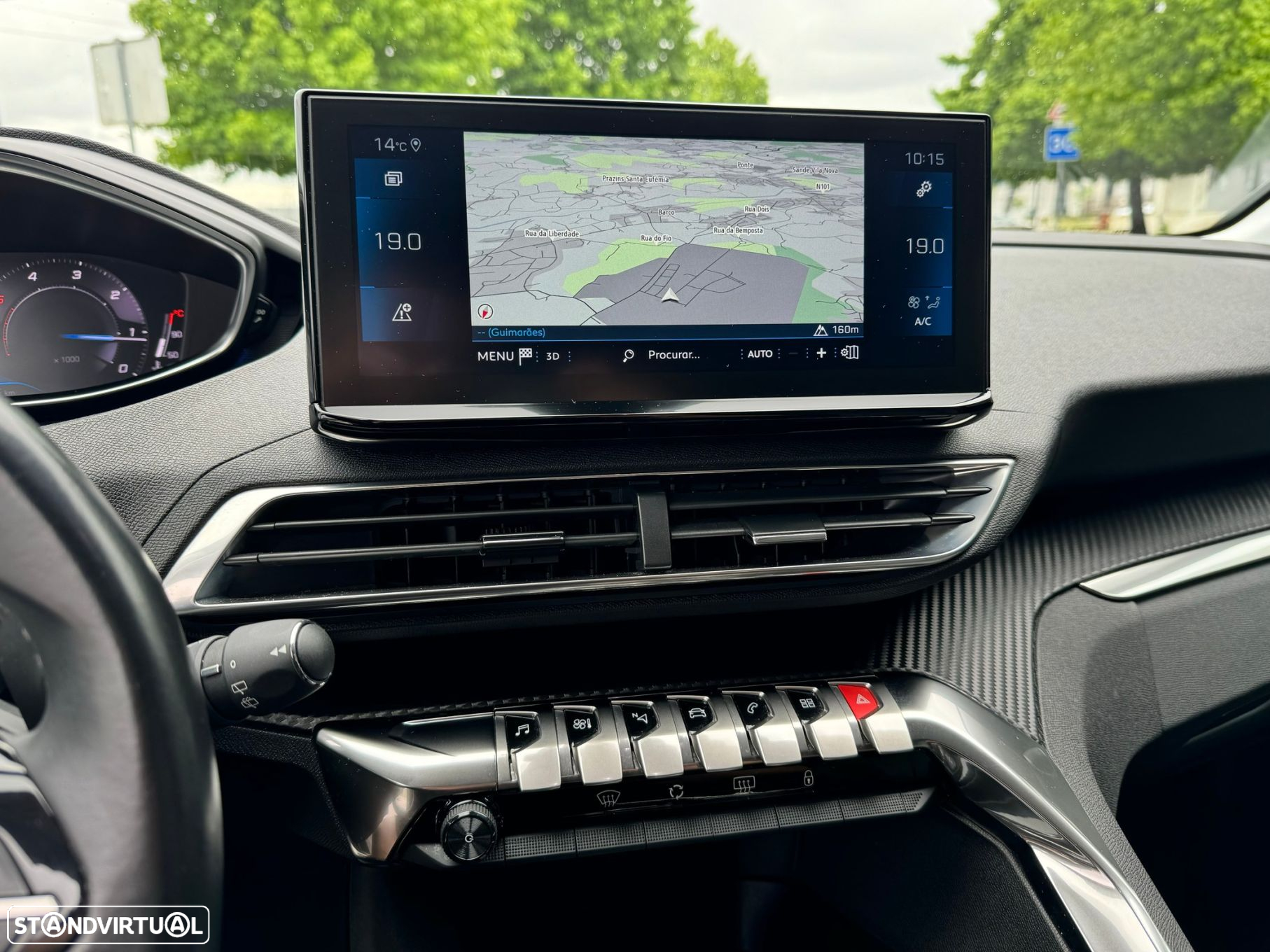Peugeot 3008 1.5 BlueHDi Allure EAT8 - 17