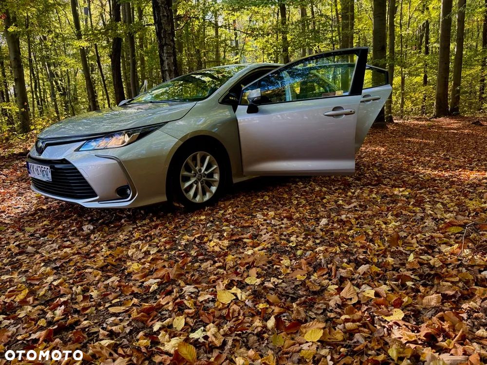 Toyota Corolla - 22