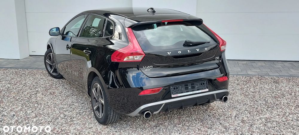 Volvo V40 - 9