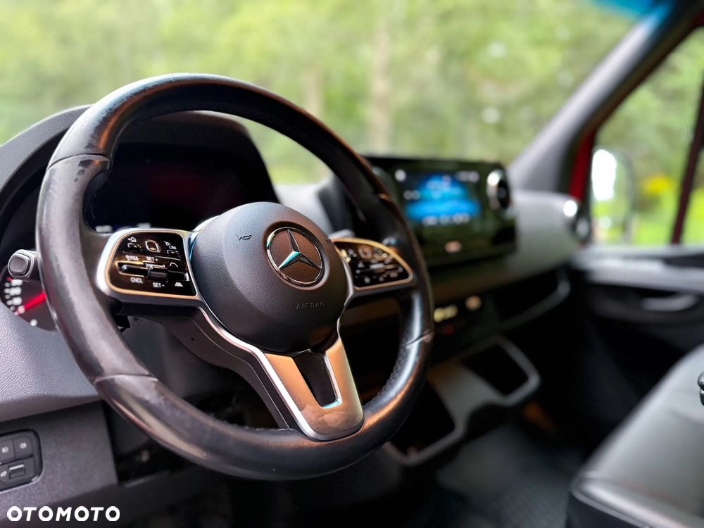 Mercedes-Benz Sprinter - 18