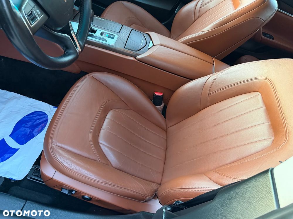 Maserati Quattroporte - 30