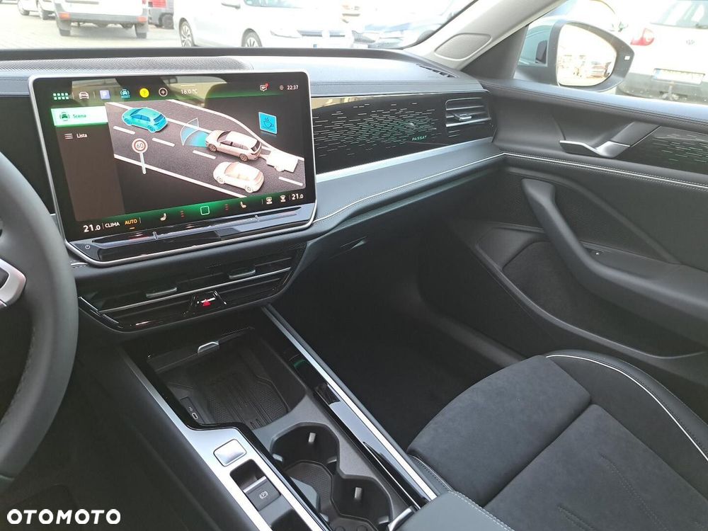 Volkswagen Passat - 24