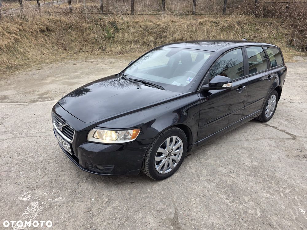 Volvo V50 - 1