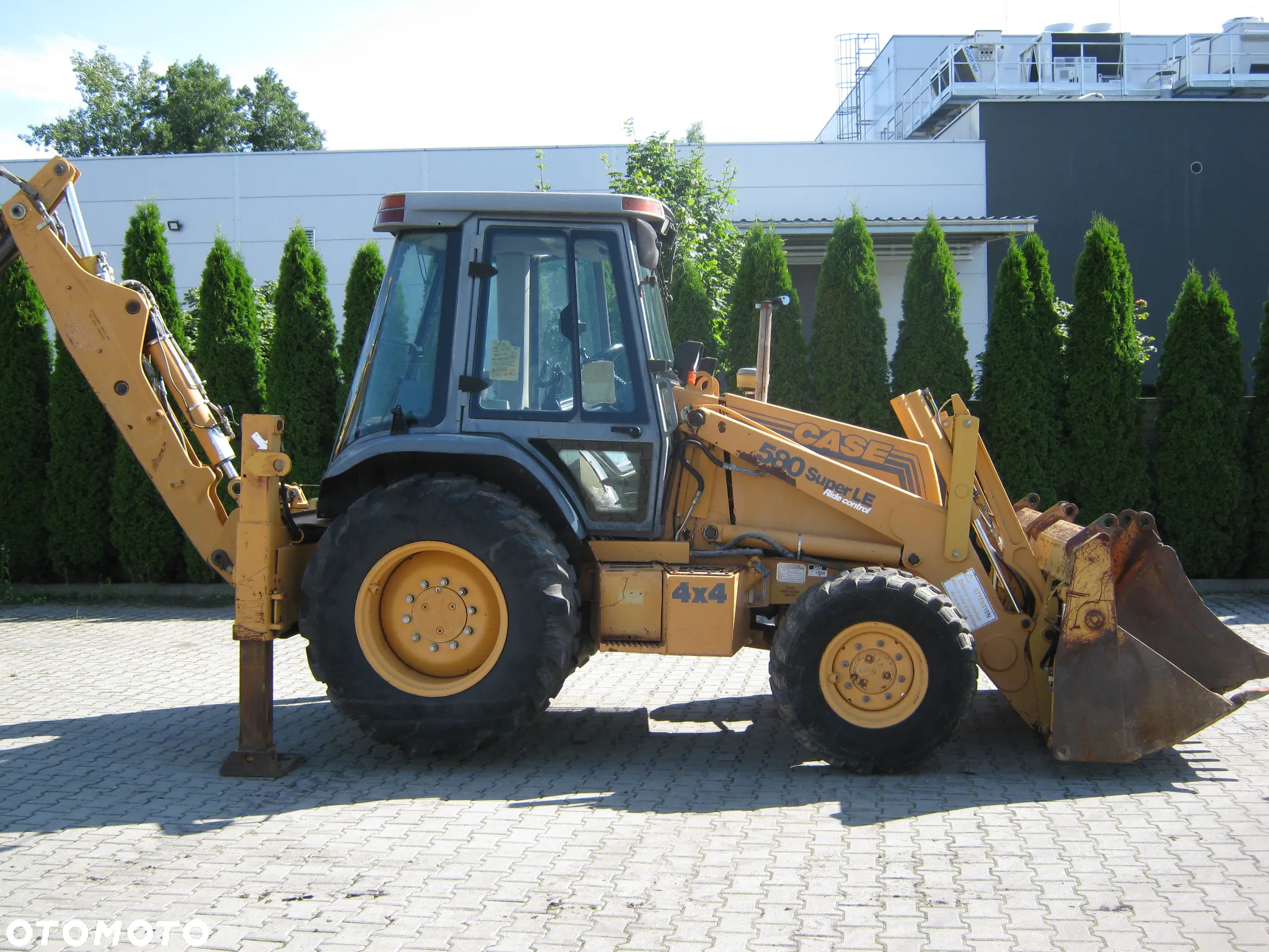 Case 580 SUPER LE SPROWADZONY - 21