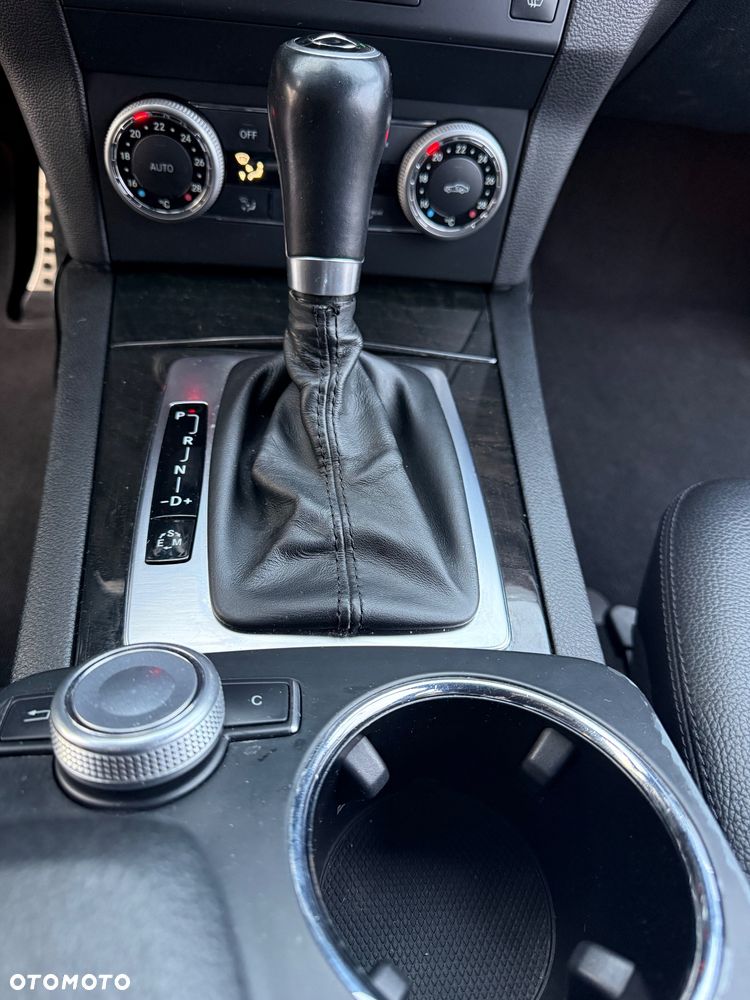 Mercedes-Benz GLK 200 CDI (BlueEFFICIENCY) 7G-TRONIC - 20