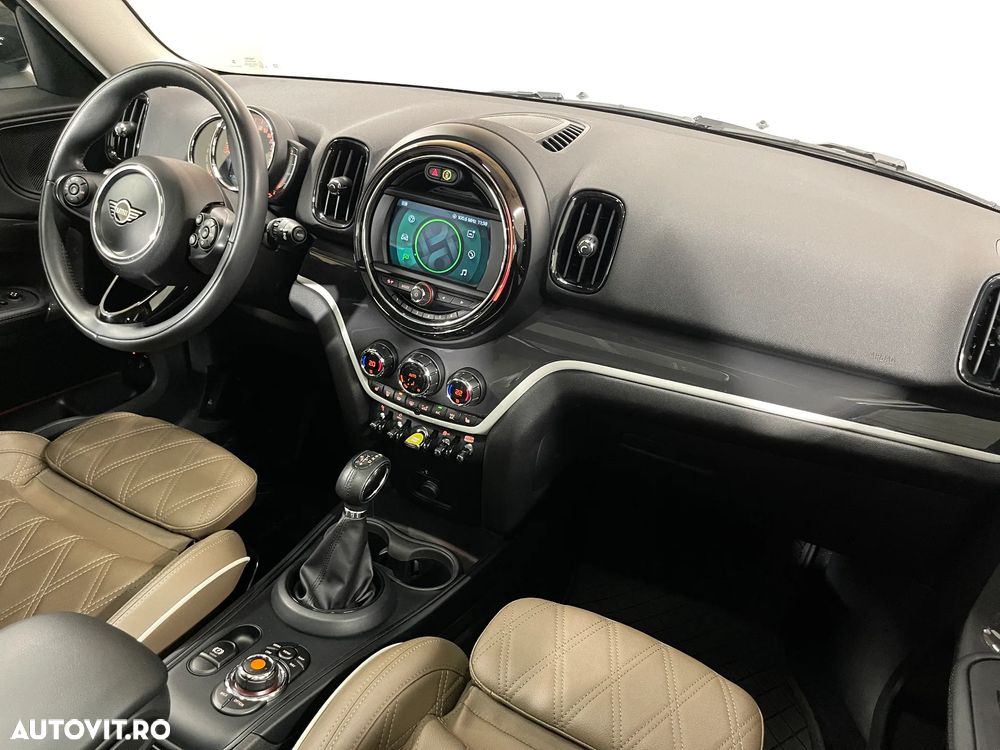 Mini Countryman Cooper S E ALL4 AT - 10