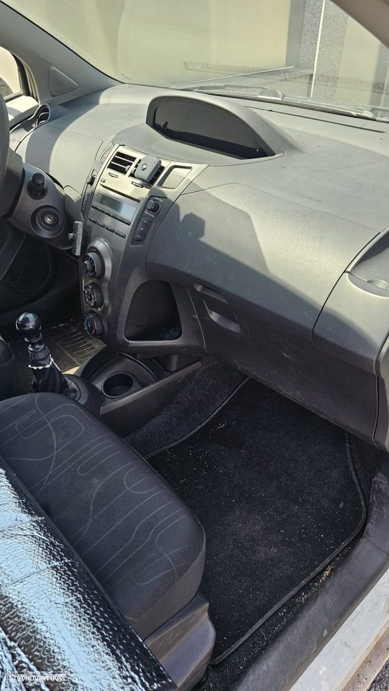 Toyota Yaris 1.4 D-4D Comfort - 5