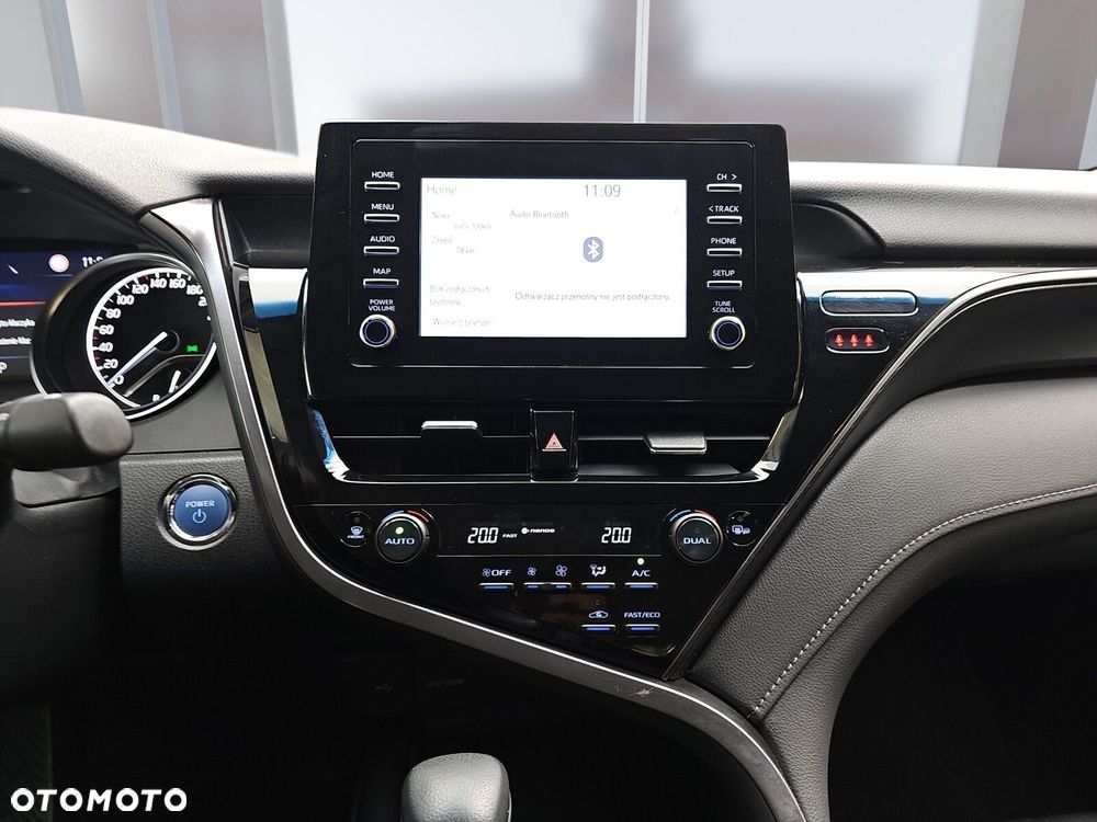 Toyota Camry 2.5 Hybrid Comfort CVT - 18
