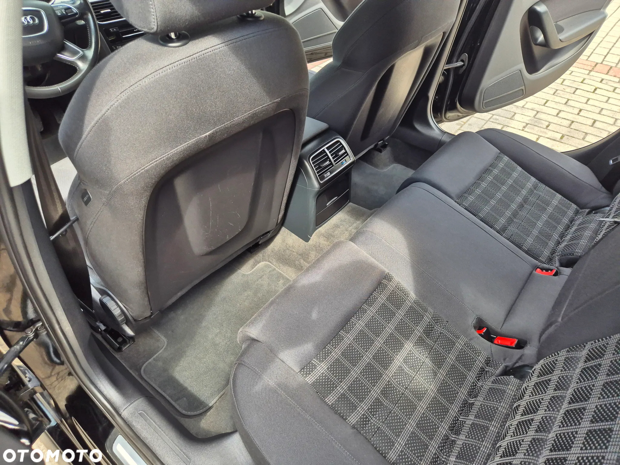 Audi A4 Avant 2.0 TDI DPF multitronic S line Sportpaket - 10