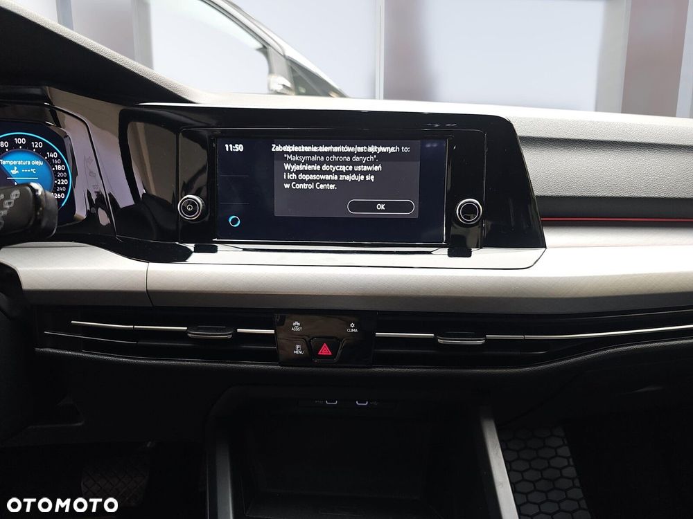 Volkswagen Golf Variant 2.0 TDI Life DSG - 17