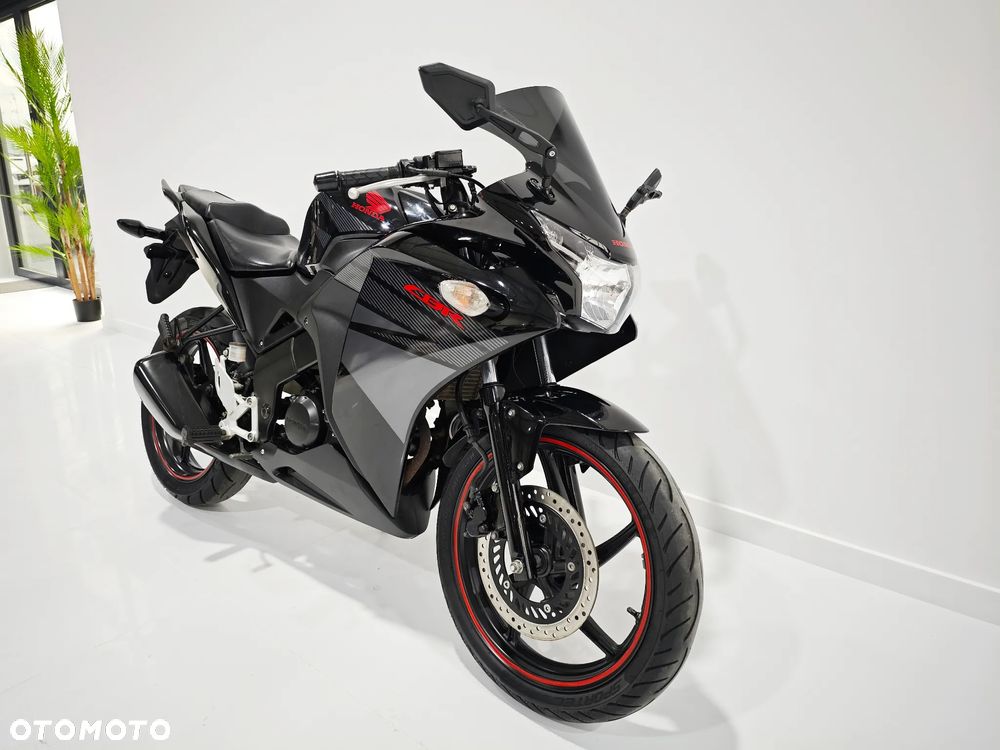 Honda CBR - 7