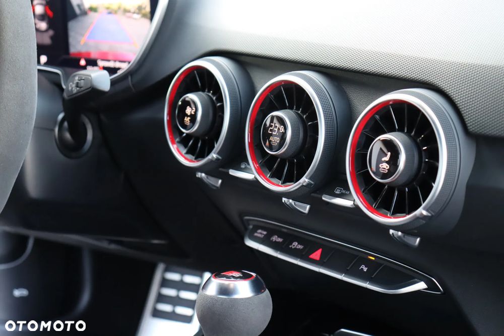 Audi TT Coupé - 23