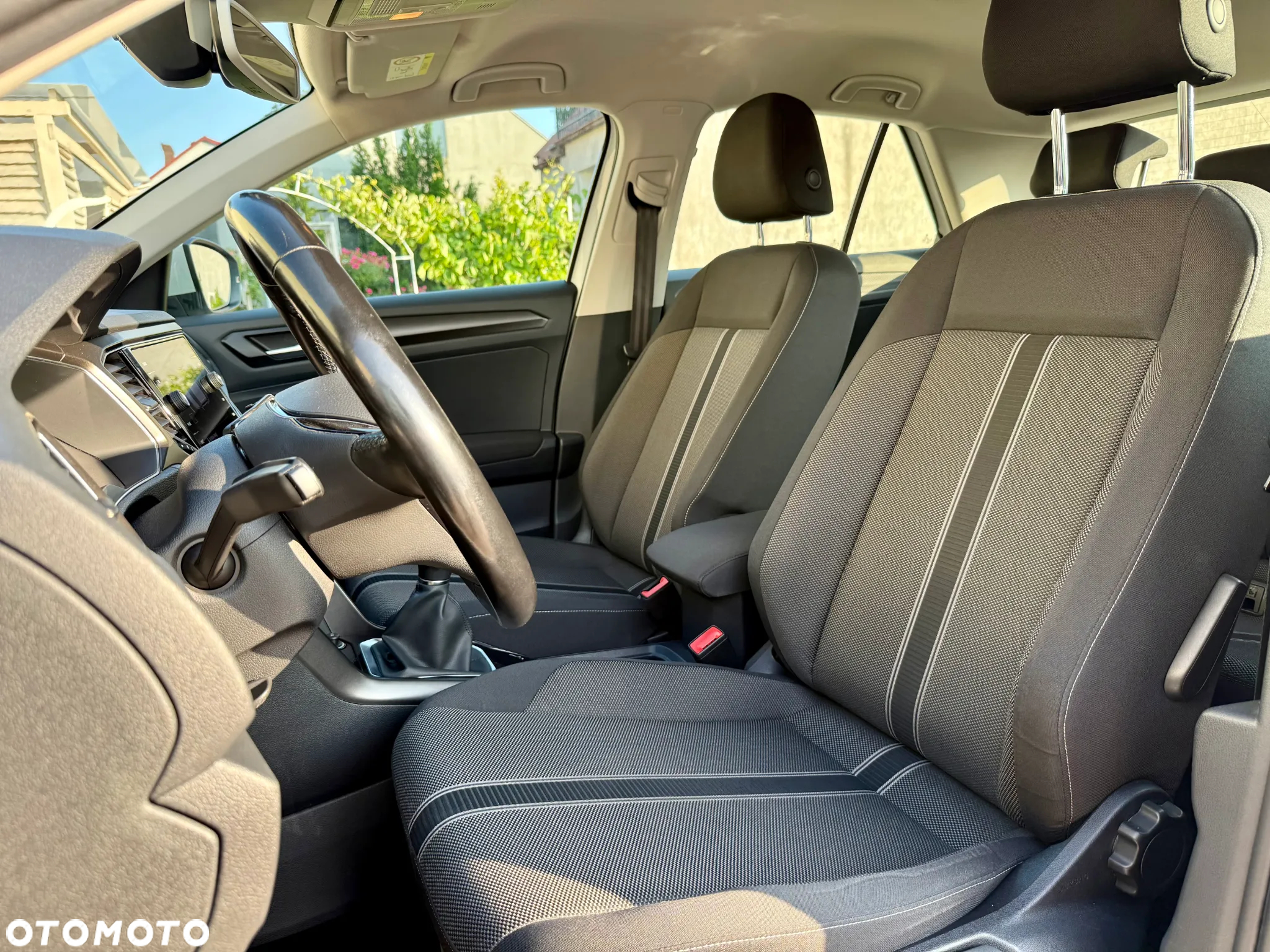 Volkswagen T-Roc 1.5 TSI Life - 26