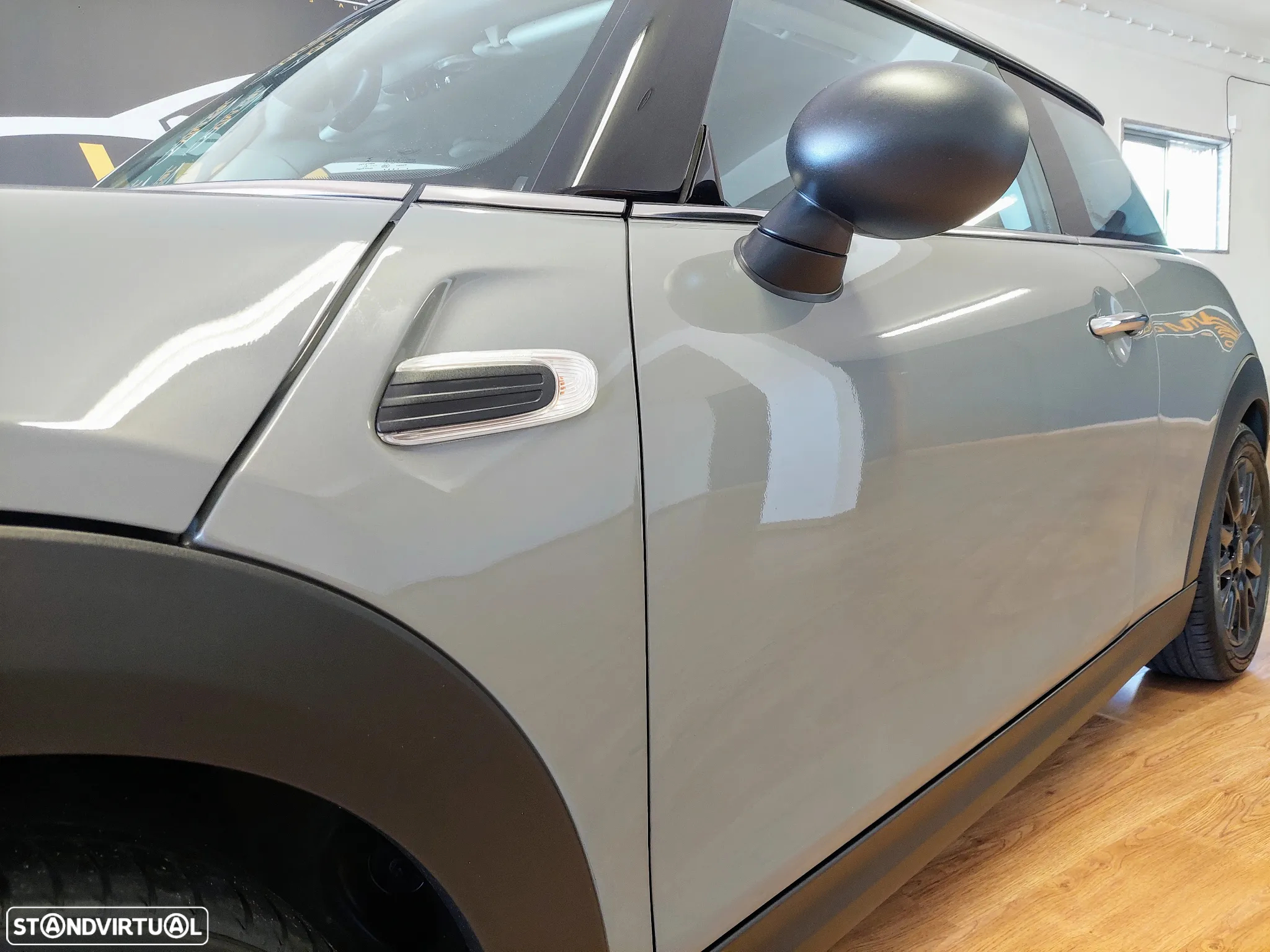 MINI 3 Portas One D - 22