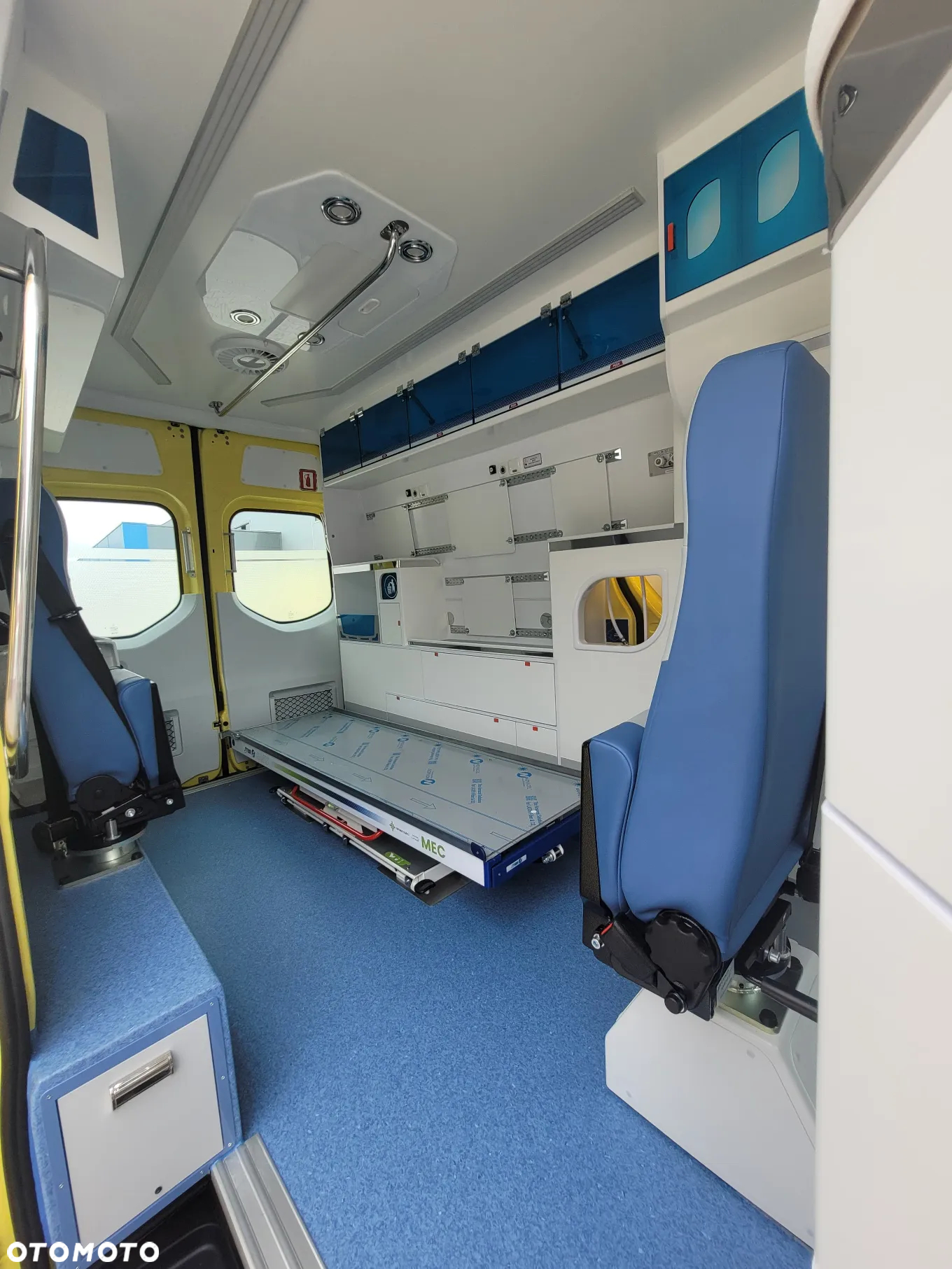 Mercedes-Benz Sprinter - 21