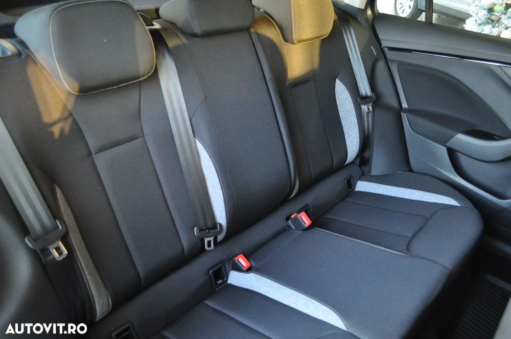 Skoda Kamiq 1.0 TSI DSG Selection - 17