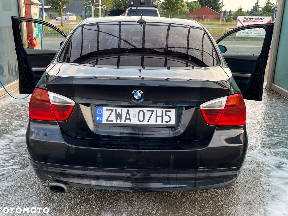 BMW Seria 3 320d - 38