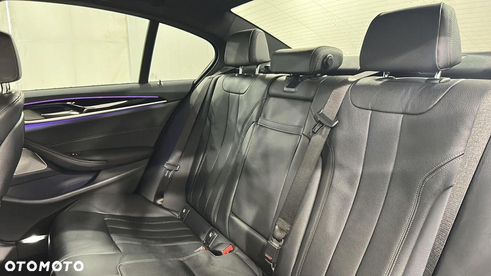 BMW Seria 5 545e xDrive - 13