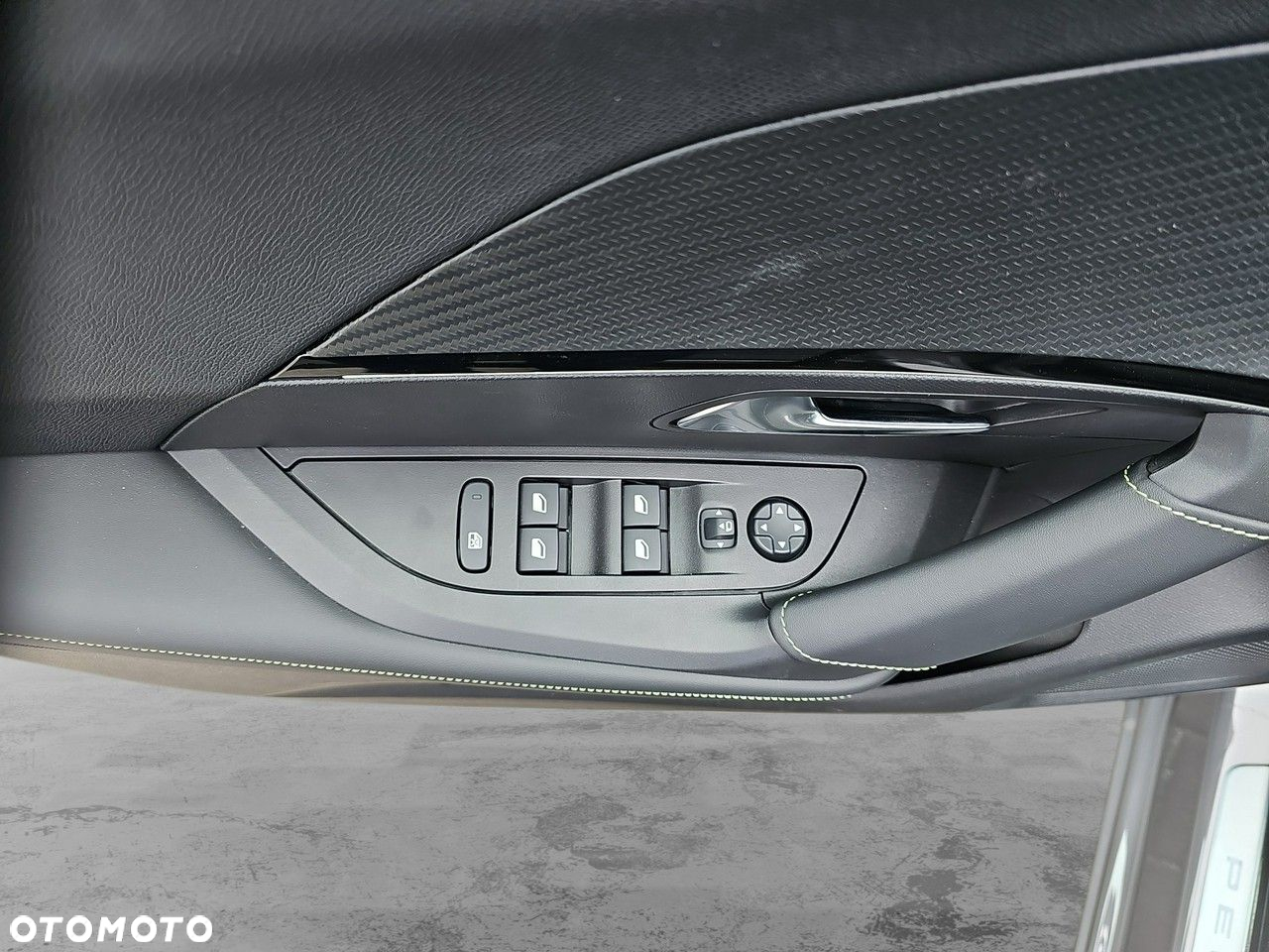 Peugeot 2008 - 13