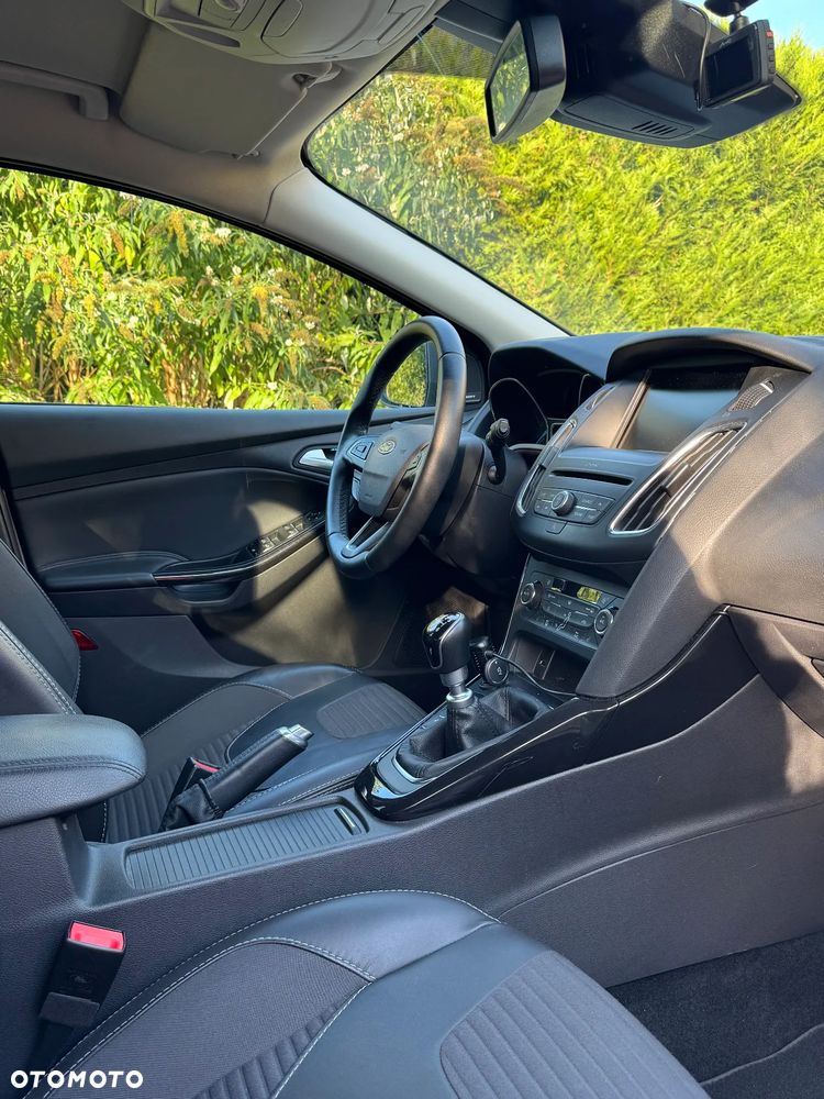 Ford Focus 1.5 EcoBoost ST-Line Business - 17