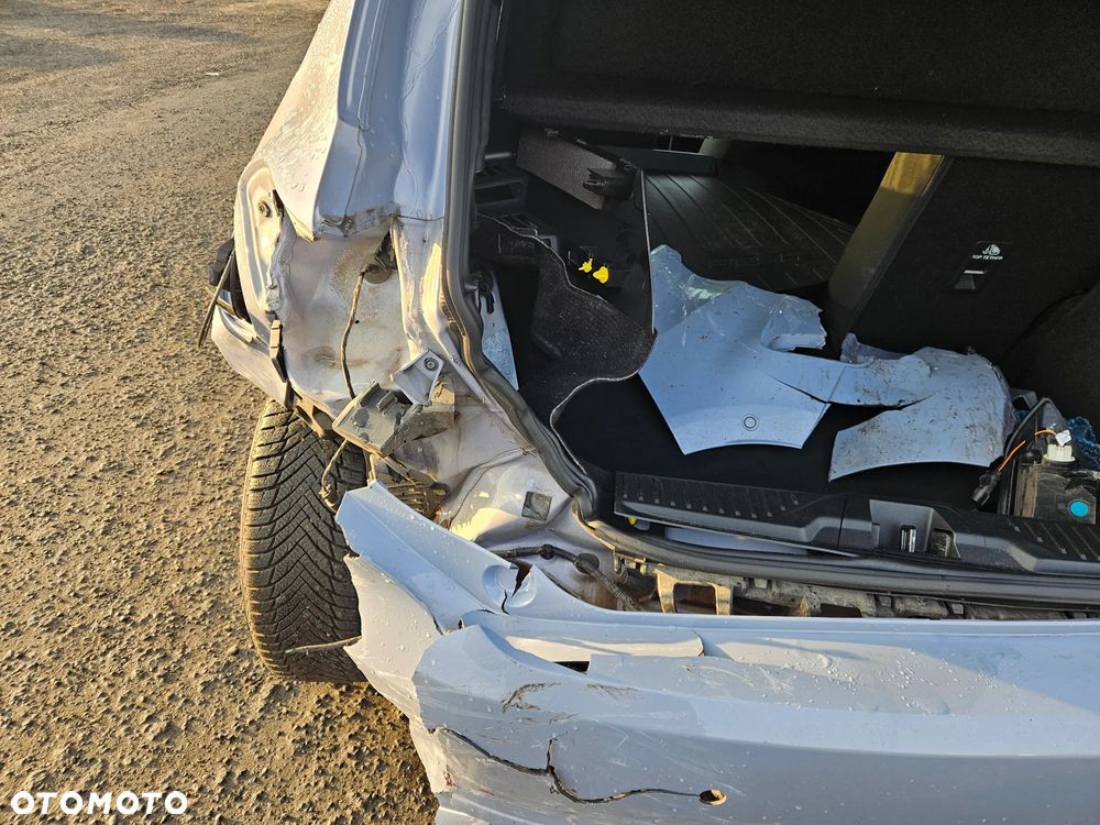 Ford Fiesta 1.0 EcoBoost Hybrid S&S ST-LINE - 6