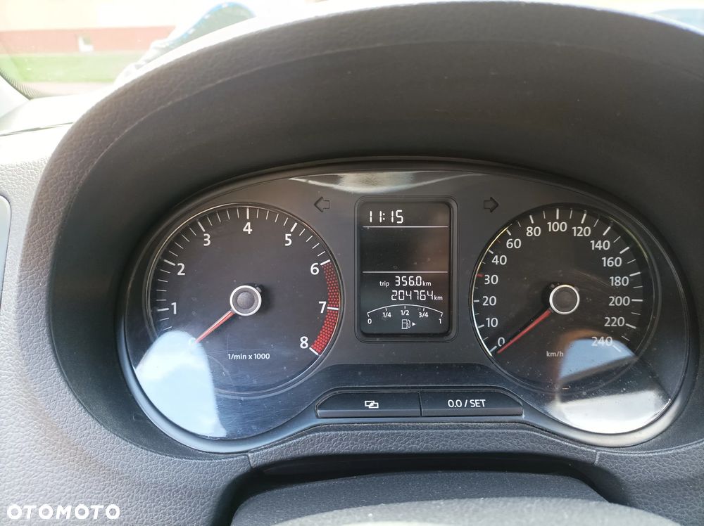 Volkswagen Polo 1.4 Highline - 6