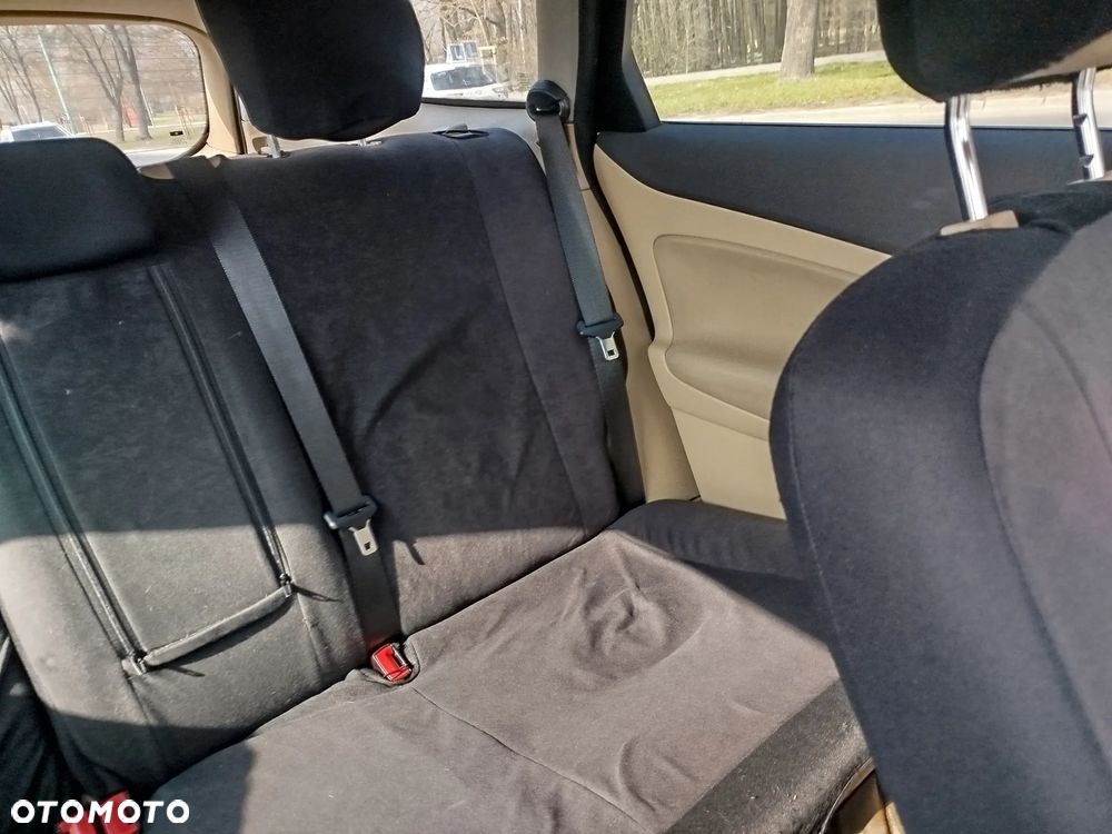 Ford Mondeo 2.0 TDCi Ghia - 16